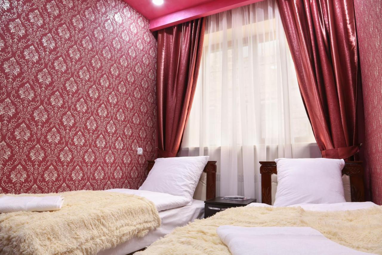 Lovely Hotel In Centre Γιερεβάν Εξωτερικό φωτογραφία