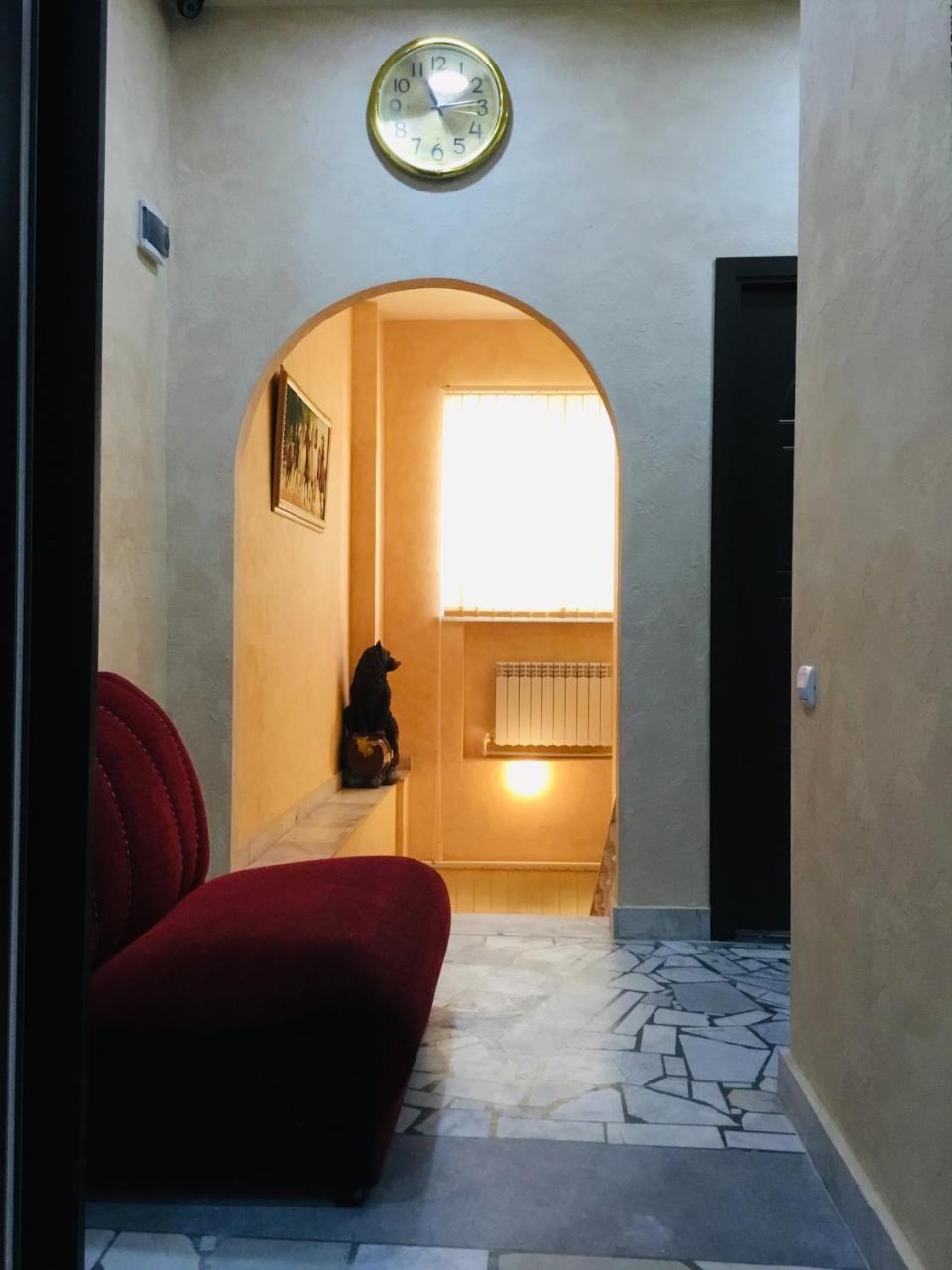 Lovely Hotel In Centre Γιερεβάν Εξωτερικό φωτογραφία